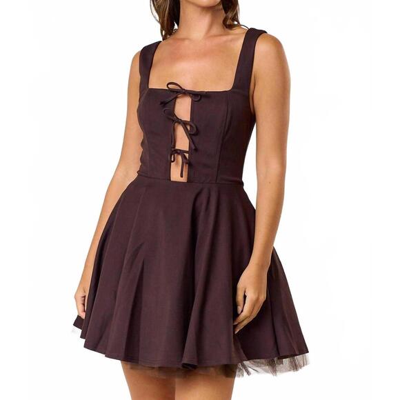 BLUE BLUSH Dresses & Skirts - NEW BLUE BLUSH tie front square neck flared mini dress in brown